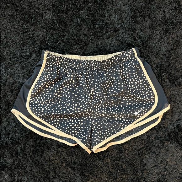 NIKE Dri-Fit Tempo Running Shorts NWOT - Picture 5 of 10